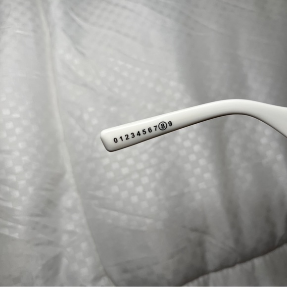 Gentle Monster x Maison Margiela MM004-W2 White - Picture 7 of 7